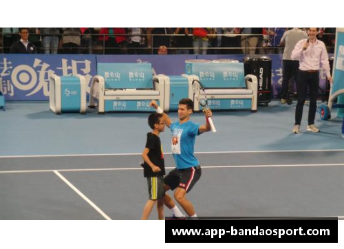 球场动乱！小球员联手袭击裁判事件曝光！